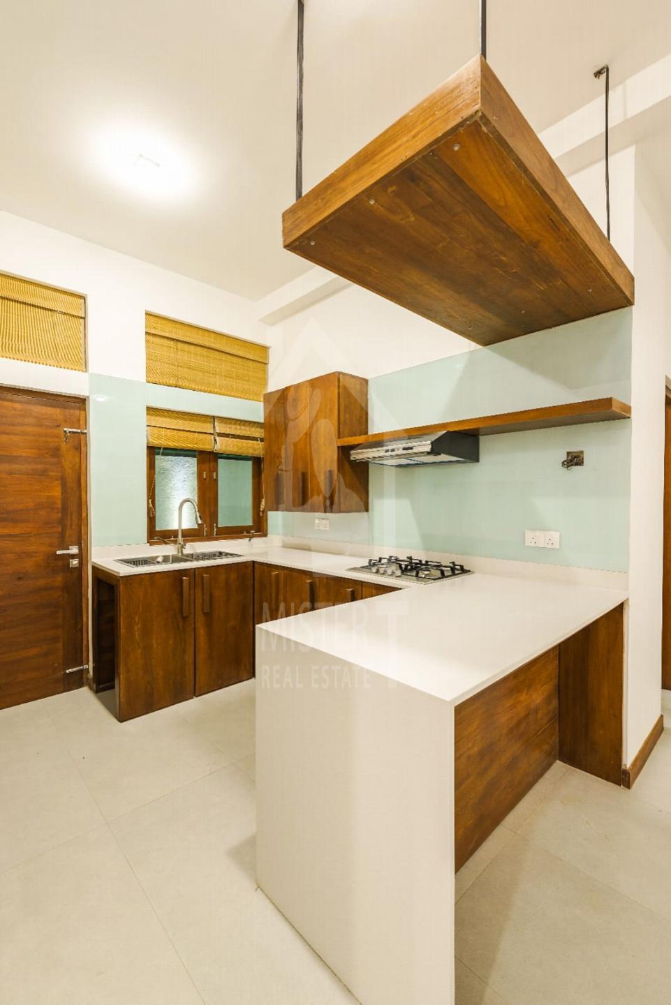 Luxury House for Sale in Kesbewa- image 7