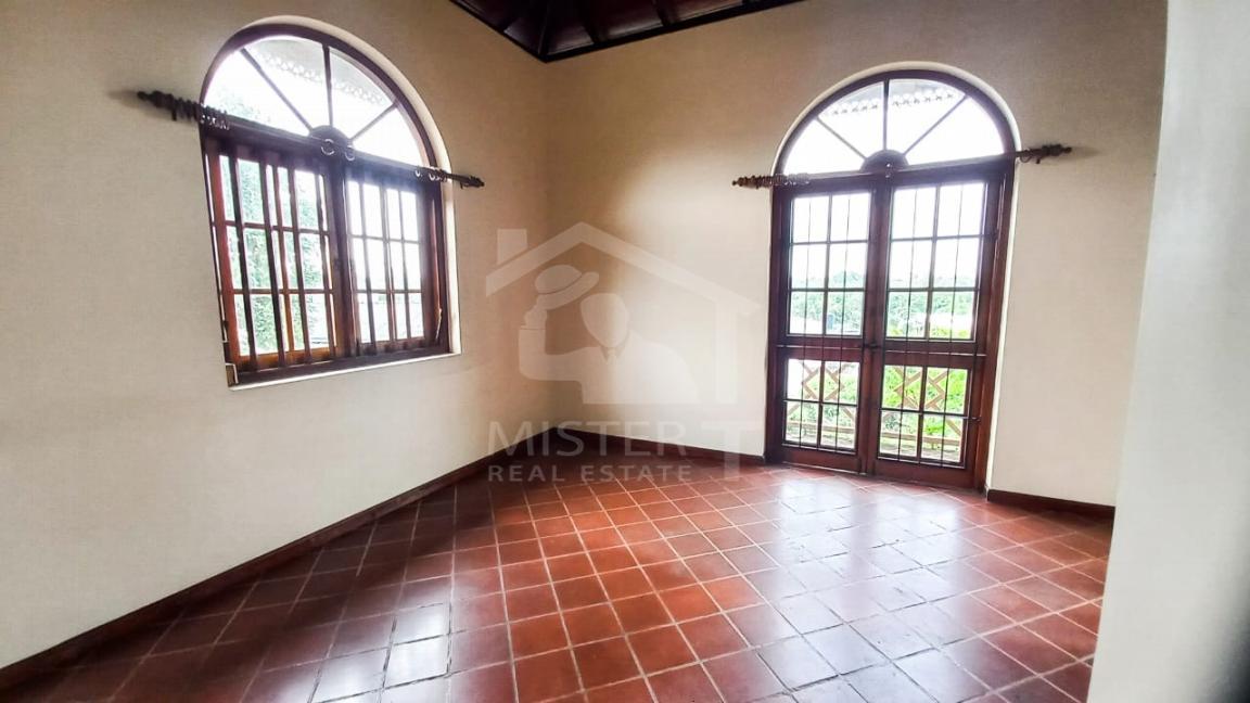 Colonial Style House for Sale in Pita Kotte - image 7