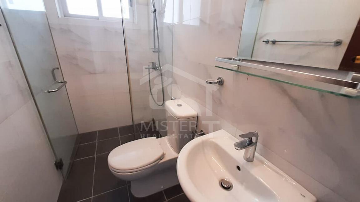 Apartment for Sale at Barrington Tower, Dehiwala - image 7