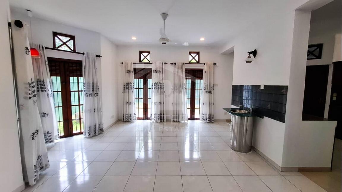 House for Sale in Thalawathugoda- image 7