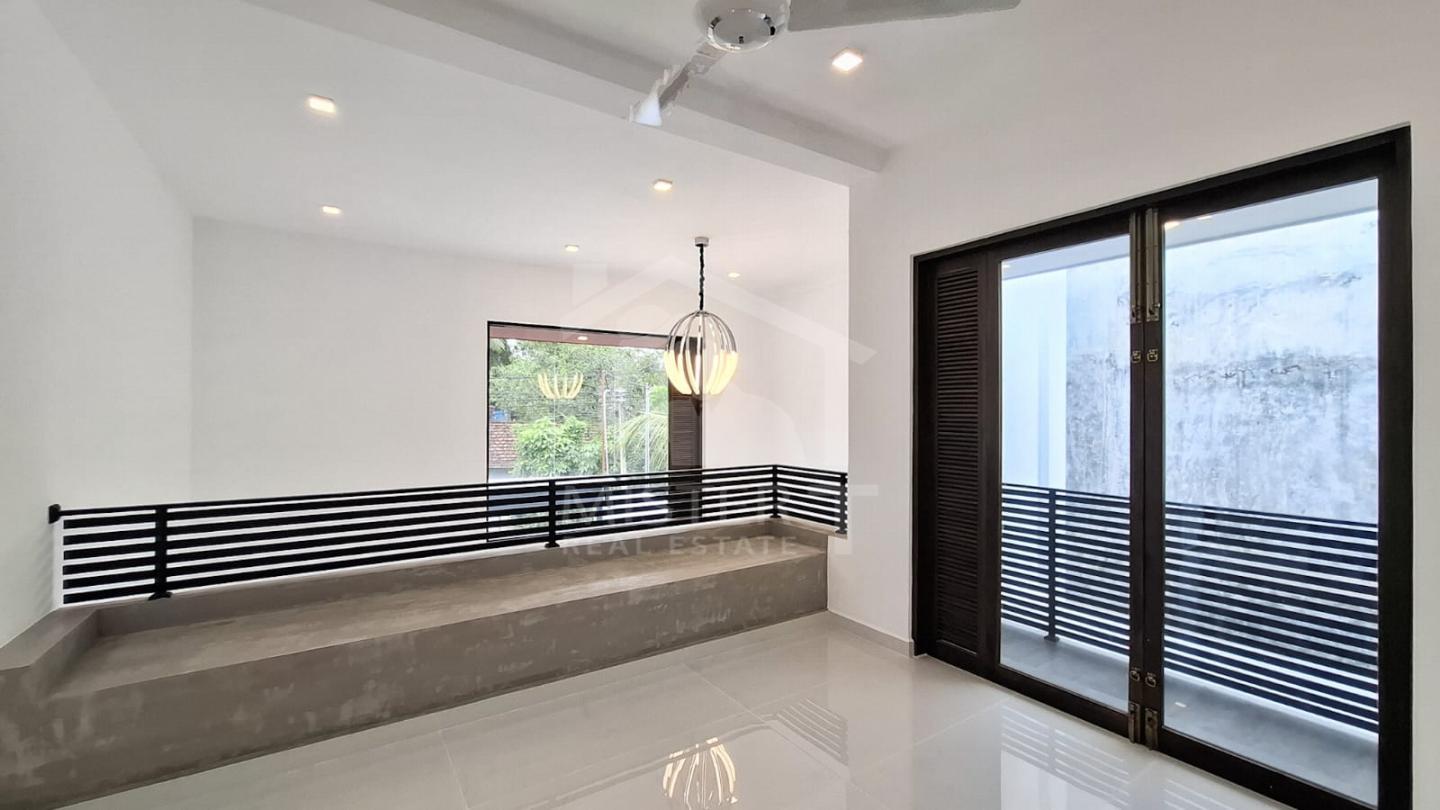 House for Sale in Athurugiriya- image 7