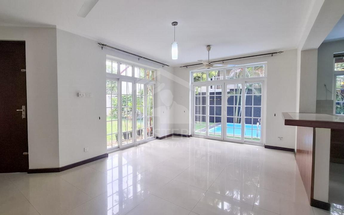 House for Sale in Colombo 05- image 7