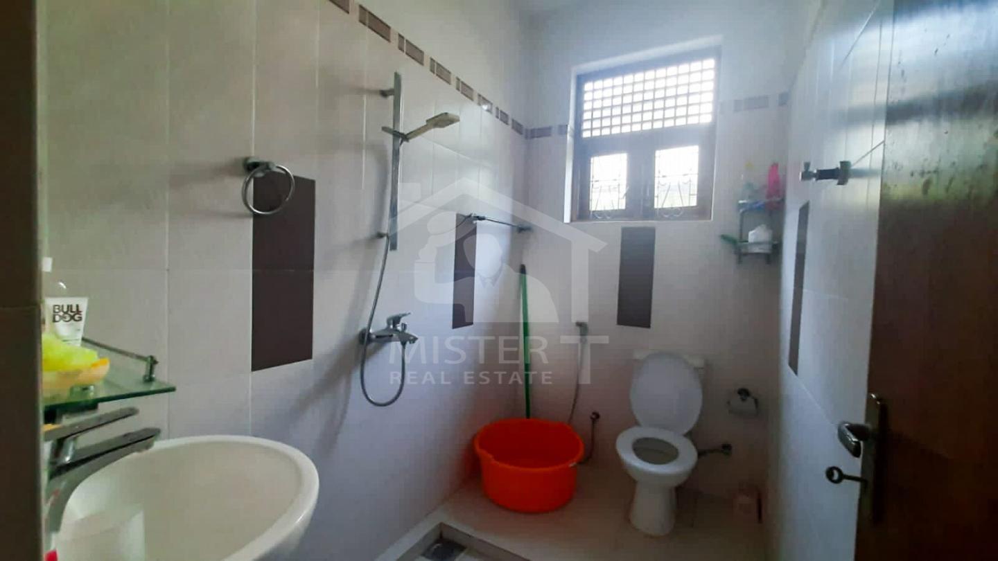 House for Sale in Battaramulla- image 8