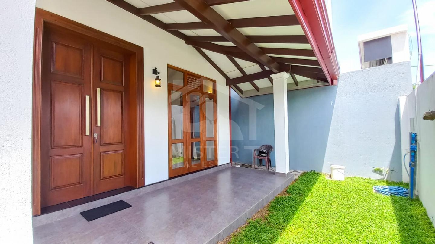 House for Sale in Piliyandala- image 8