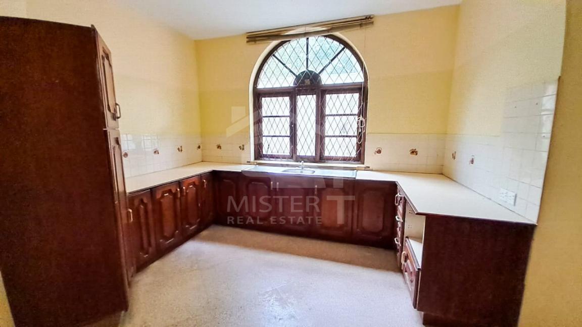 House for Sale in Nugegoda- image 8