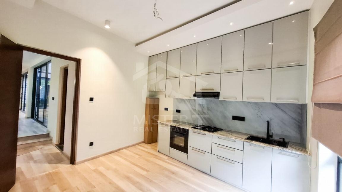 House for Sale in Sri Jayawardenepura Kotte- image 8