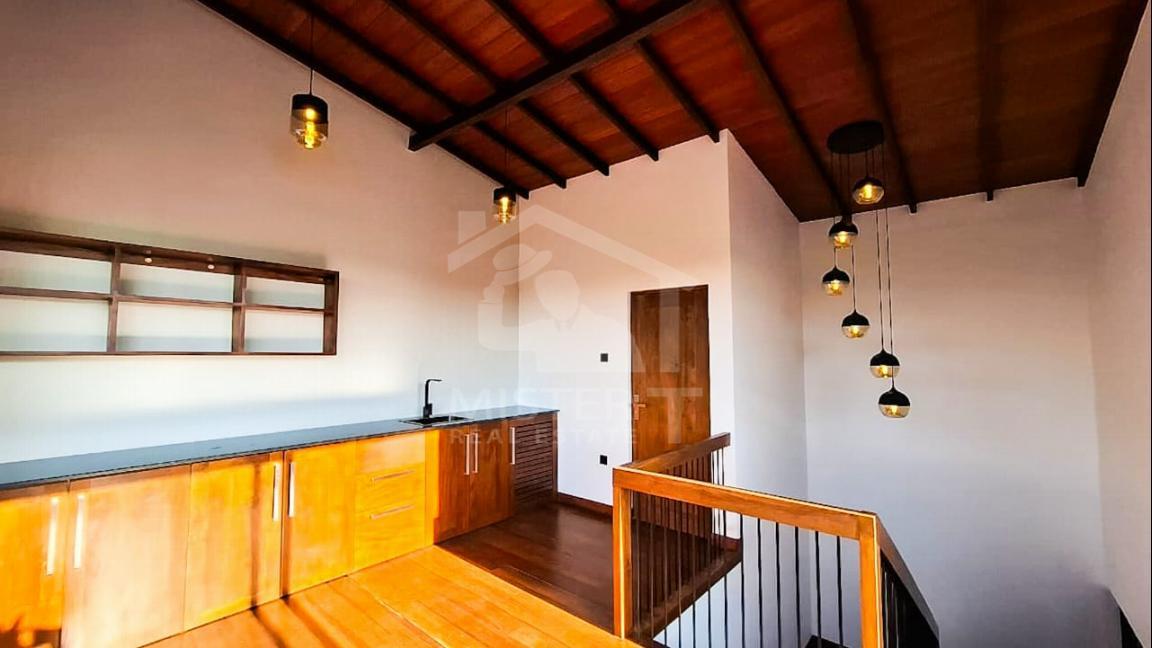 Modern House for Sale in Hokandara- image 8