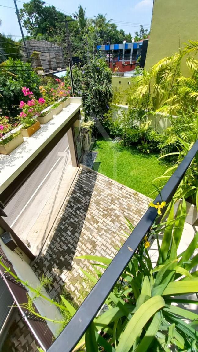 House for Sale in Thalawathugoda- image 9