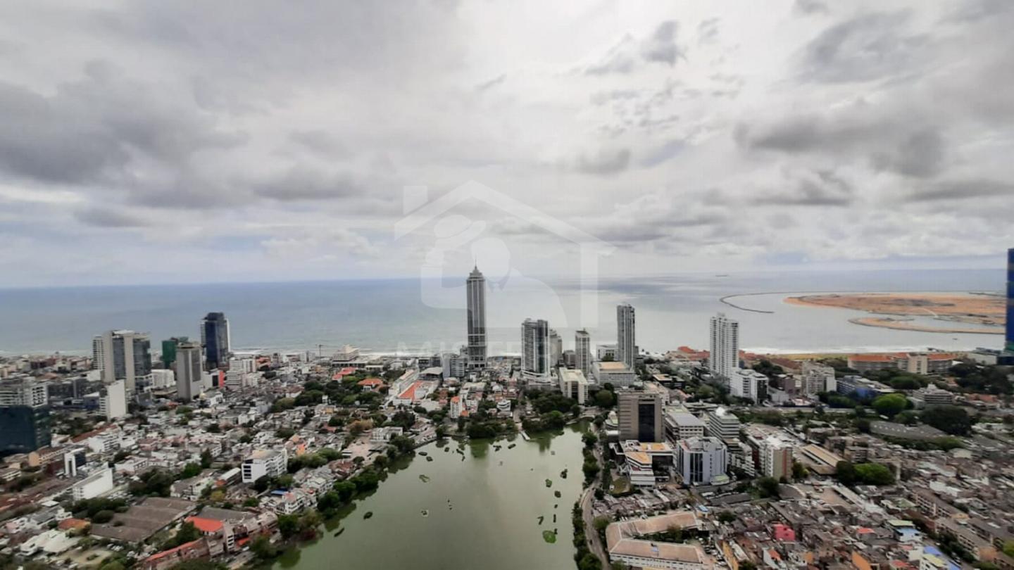 Duplex Sky Villa for Sale in Altair- image 9