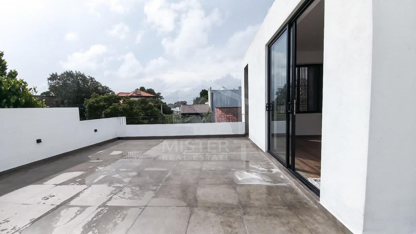 Luxury House for Sale in Thalawathugoda- image 9