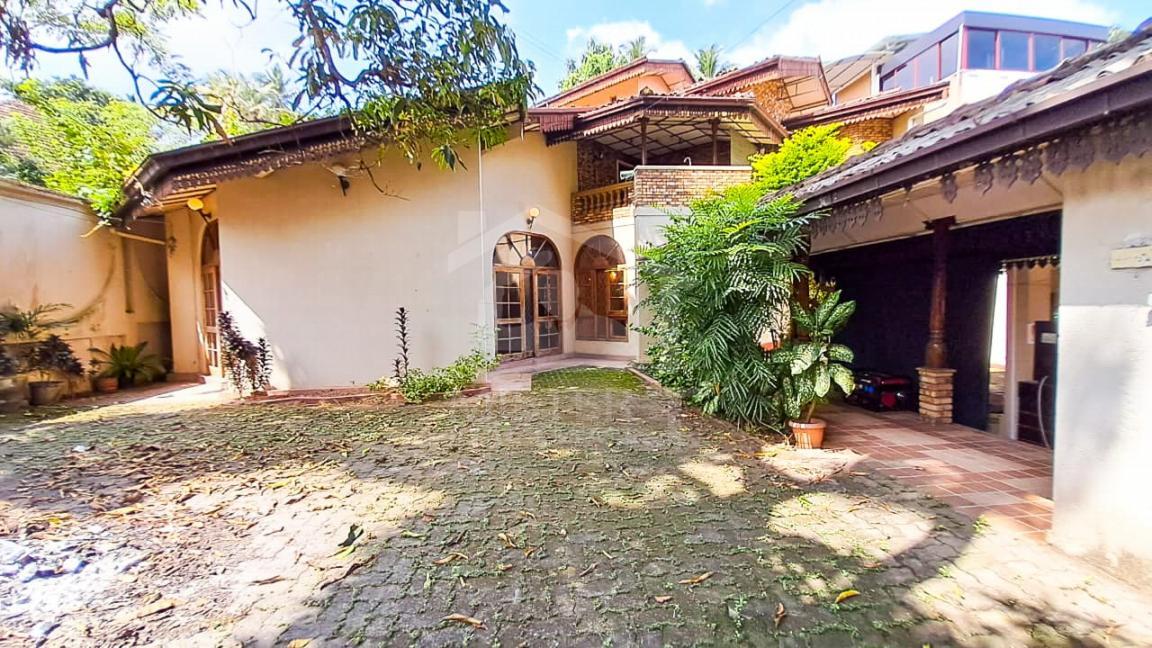 House for Sale in Nugegoda- image 9