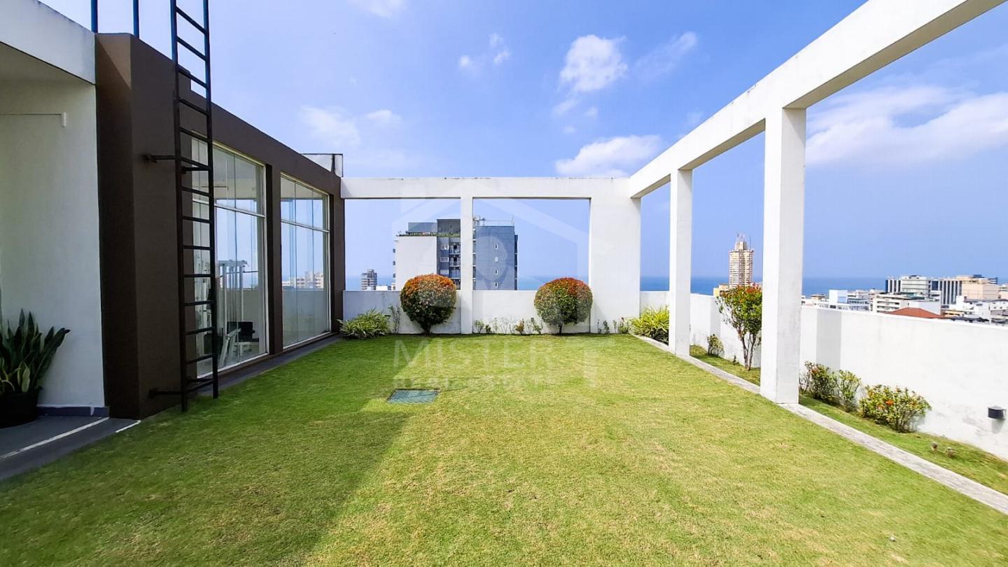 Apartment for Sale at Capital Trust, Colombo 04- image 9