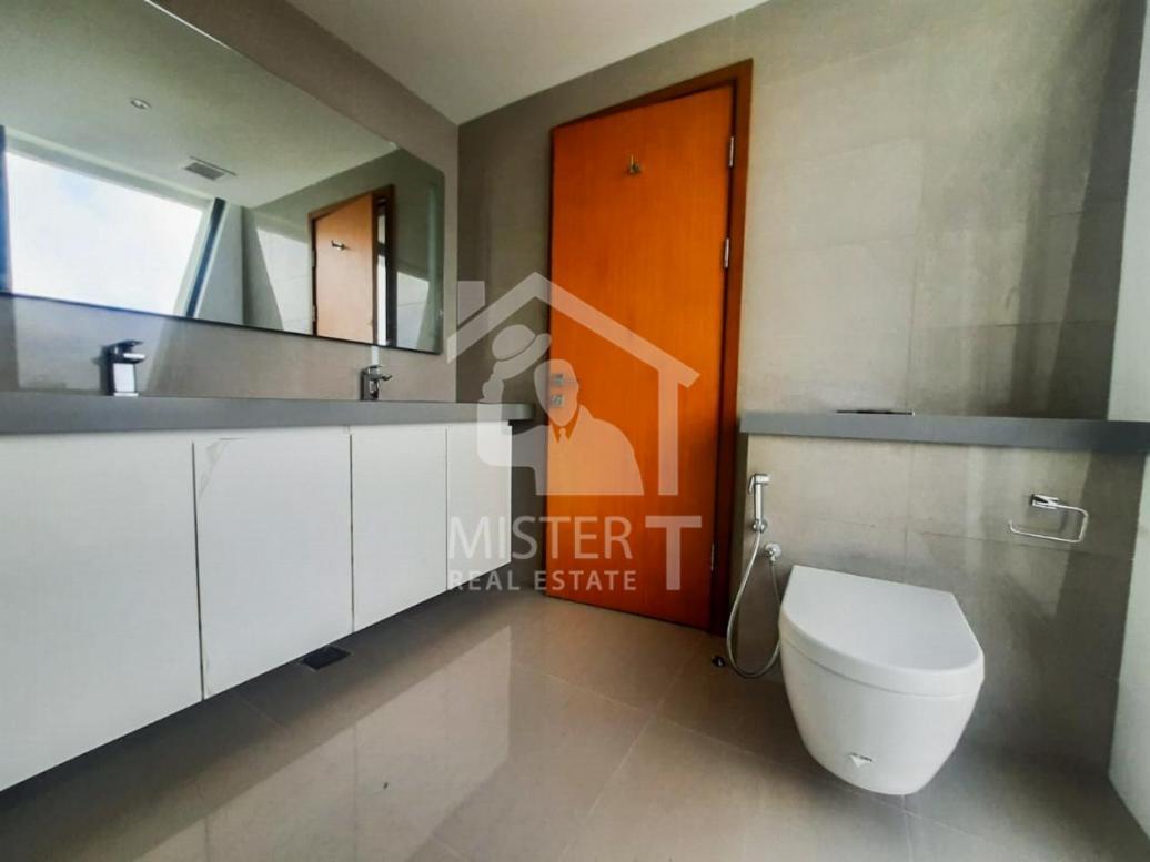 Duplex Apartment for Sale at Altair, Colombo 02- image 9