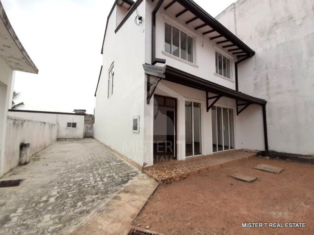 House for Sale in Thalawathugoda   - image 1