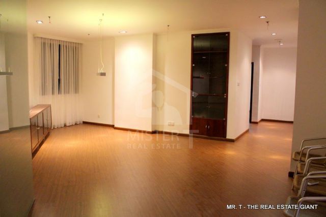 Apartment for Sale in Colombo 08- image 2