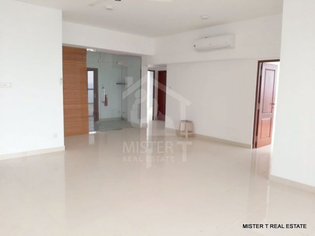 Apartment For Sale in Colombo 04- image 2