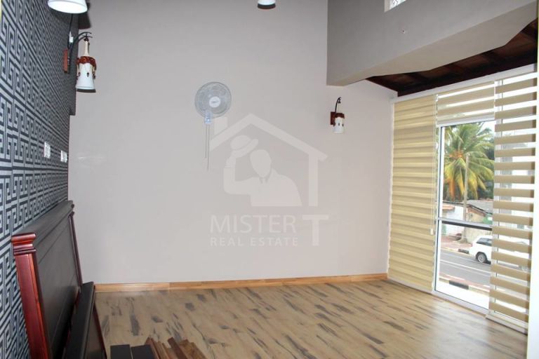 House for Sale in Colombo 05- image 8