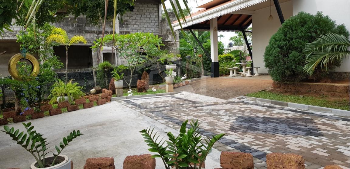 House For Sale in Kadawatha- image 5