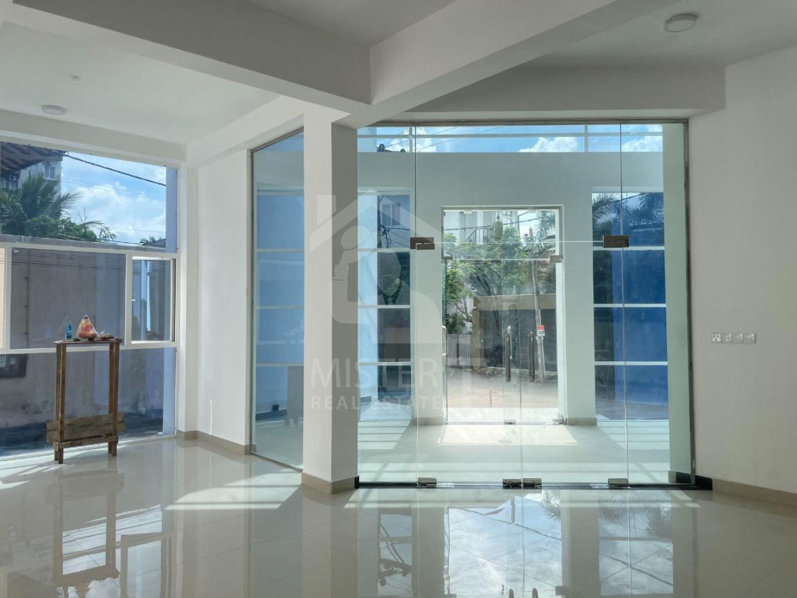 Commercial Property for Sale in Nawala- image 5