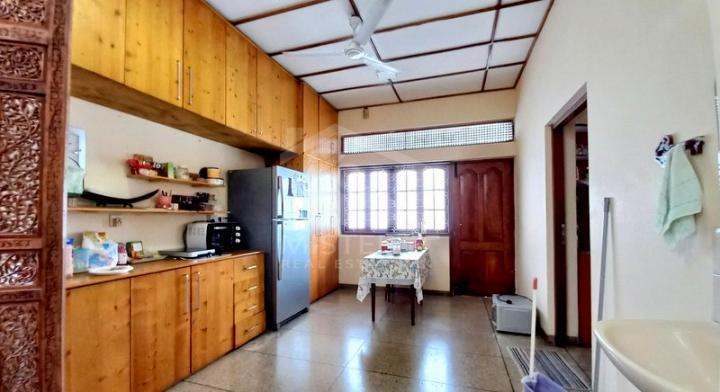 House for Sale in Bambalapitiya - image 5
