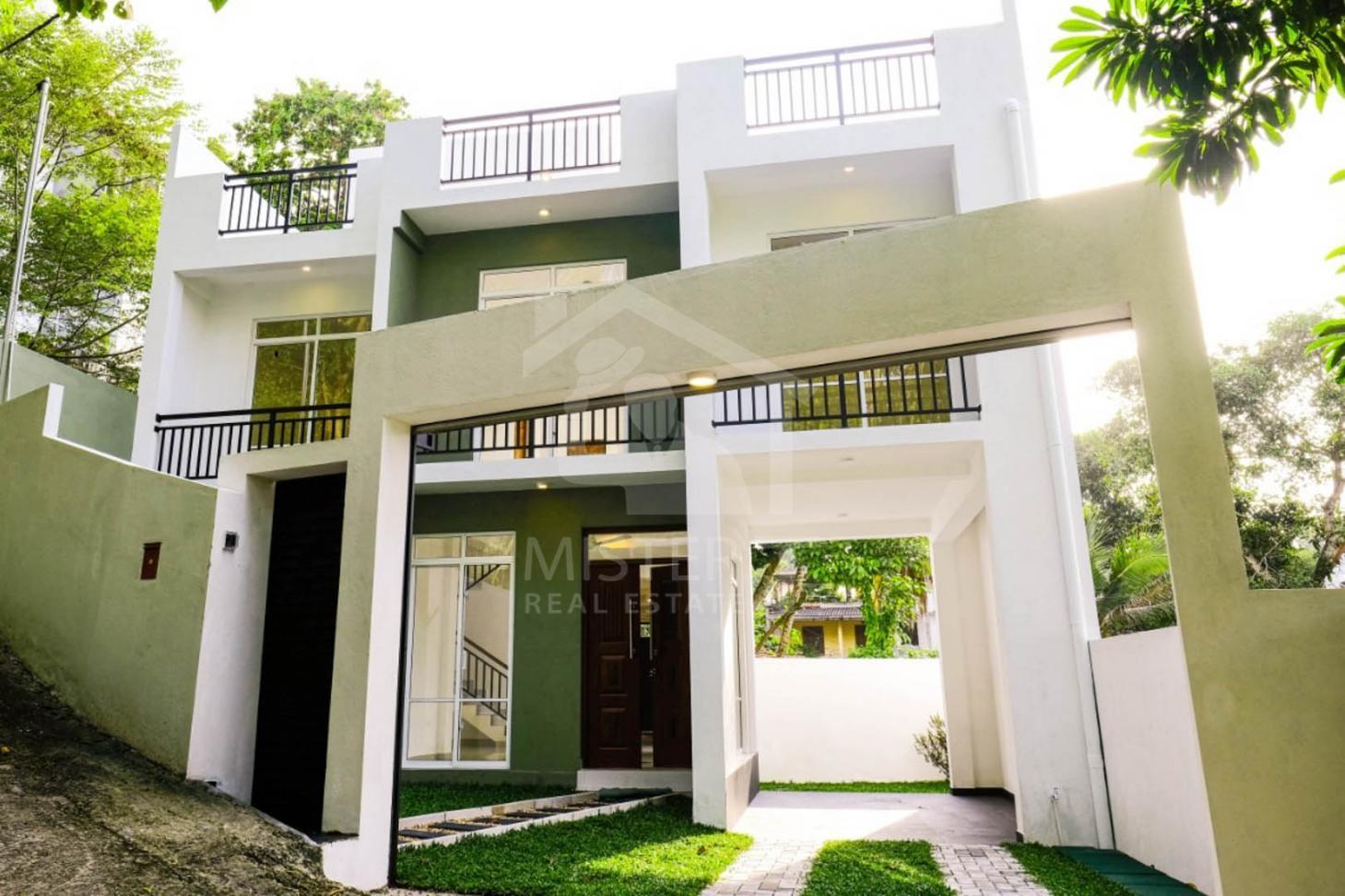 House for Sale in Battaramulla- image 1