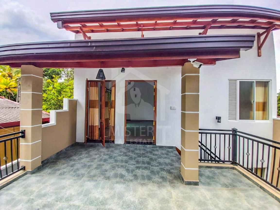 House for Sale in Piliyandala- image 1