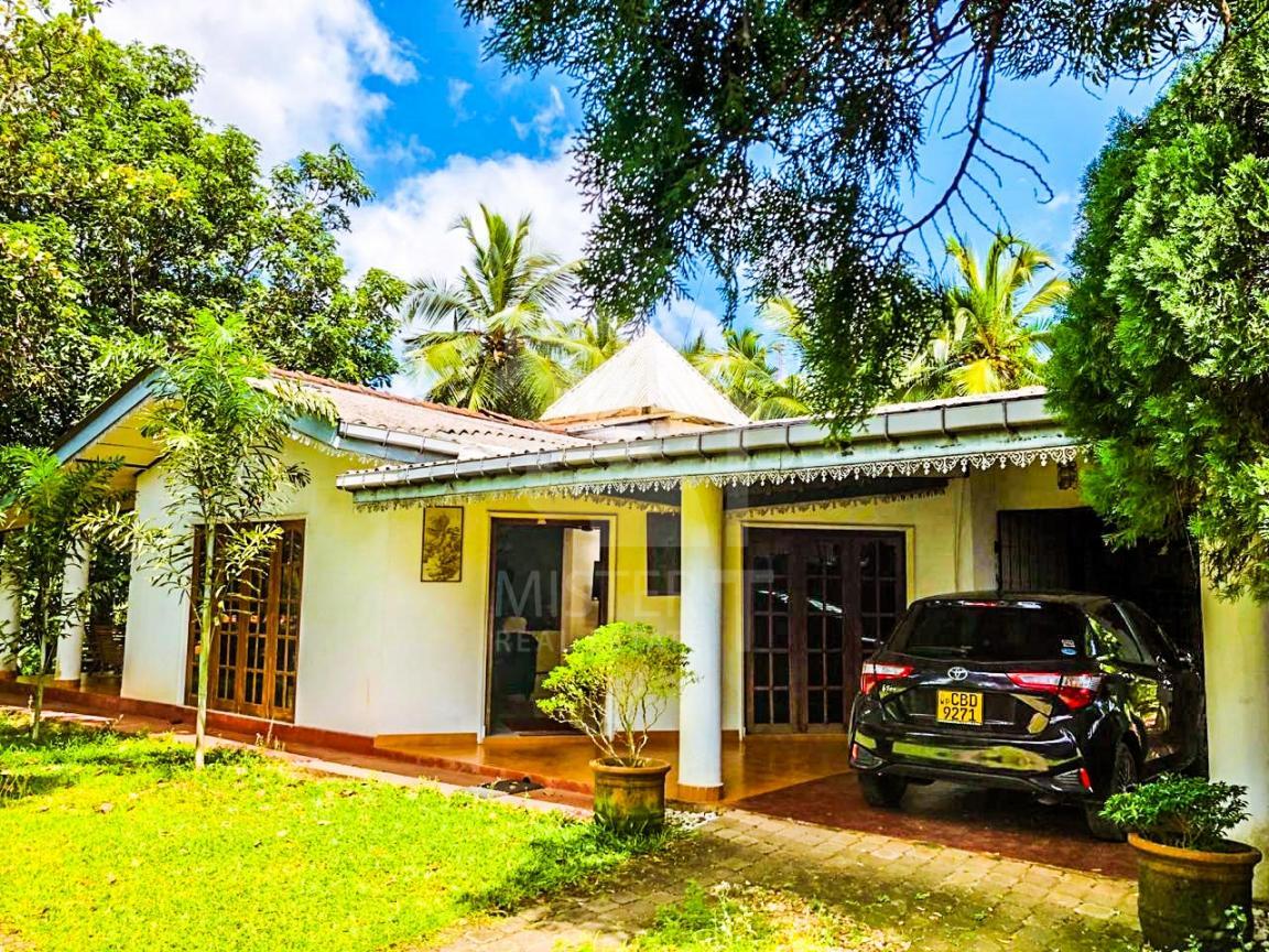 House for Sale in Kadawatha- image 1