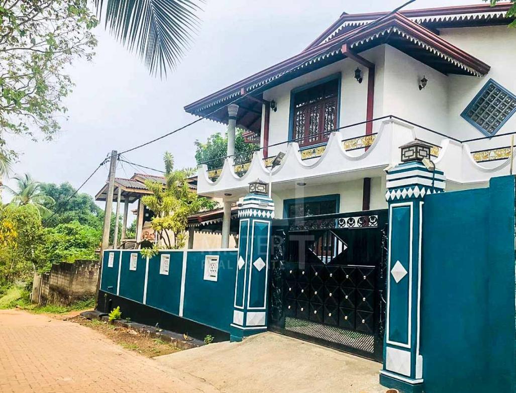 House for Sale in Nugawela- image 1