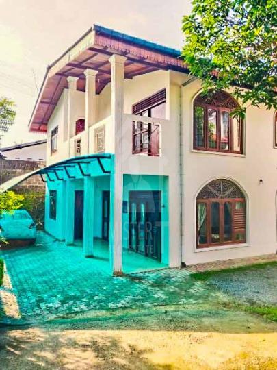 House for Sale in Kadawatha - image 1
