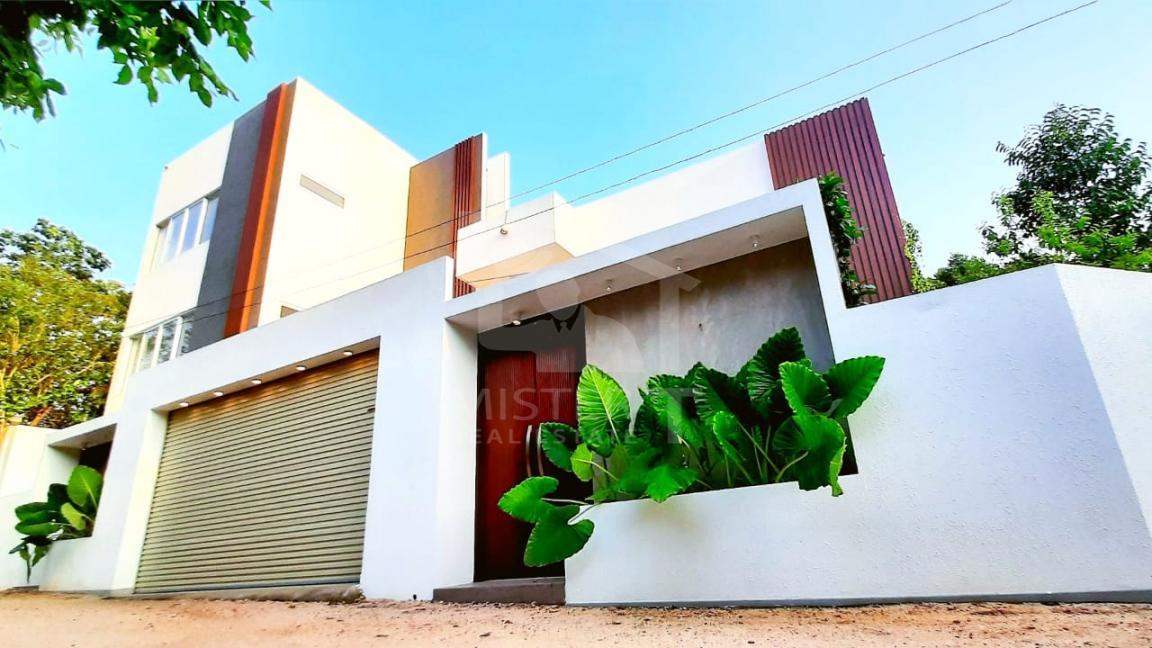 House for Sale in pannipitiya- image 1