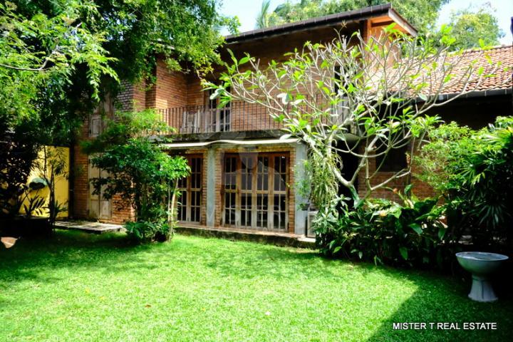 House for Sale in Boralsgamuwa- image 1