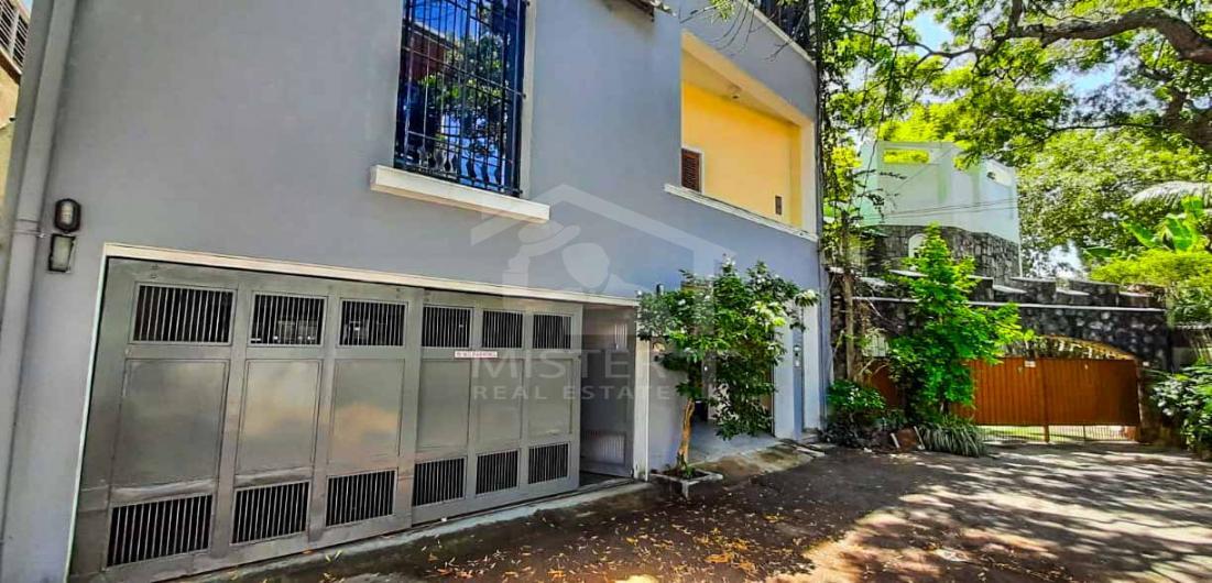 House for Sale in Colombo - image 1