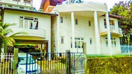 House for Sale in Kandy - image 1