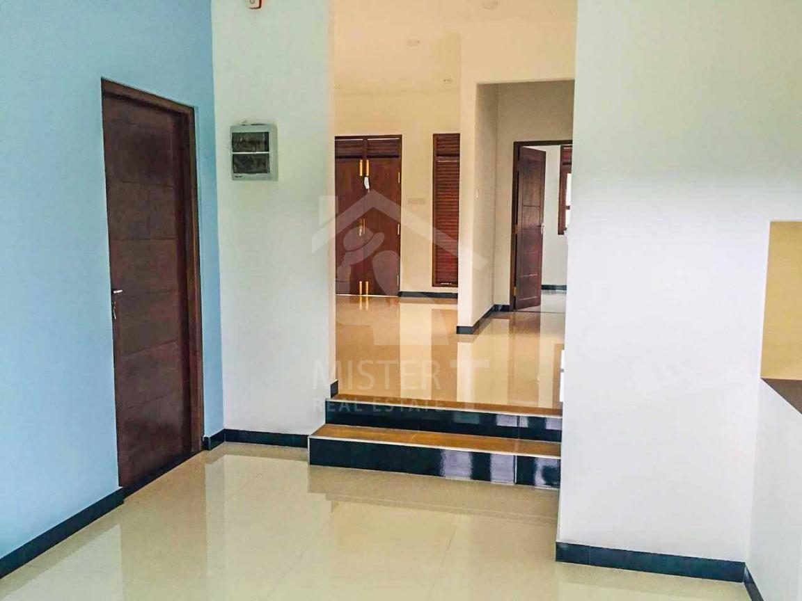 House for Sale in Homagama- image 2