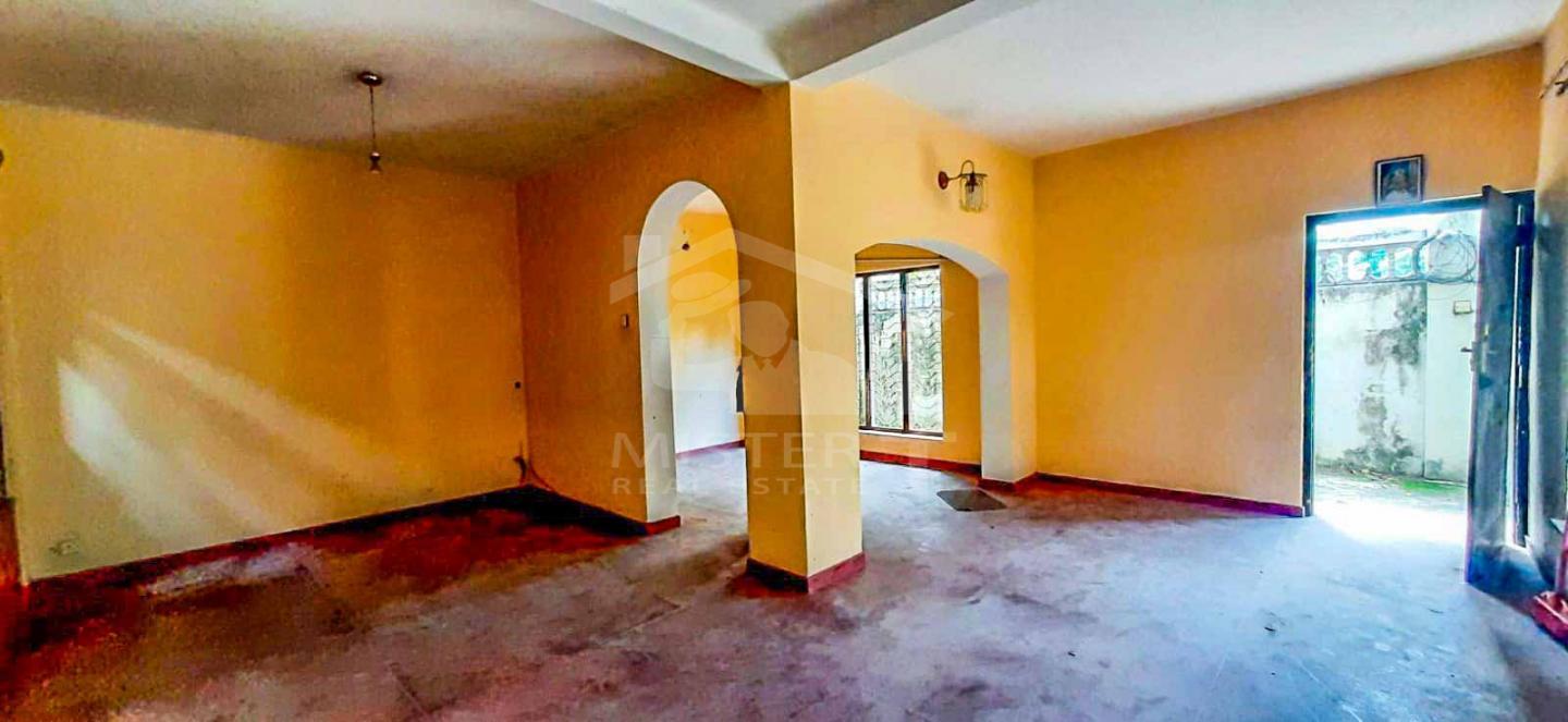 House for Sale in Mount Lavinia - image 2