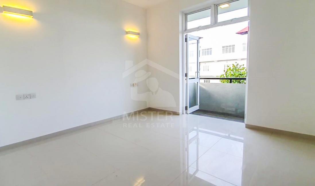 Private Apartment for Sale in Kadawatha- image 2