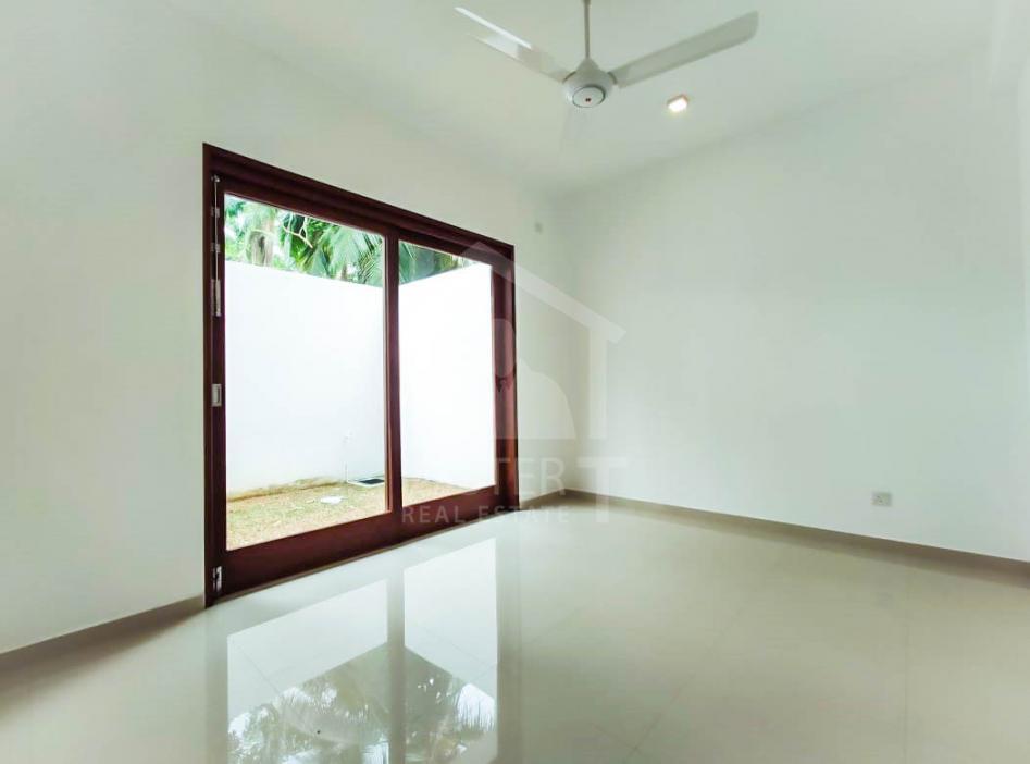 House for Sale in Malabe- image 3