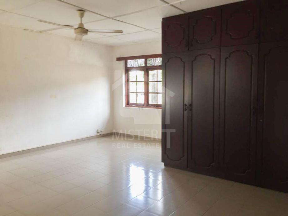 House for Sale in Colombo - image 3