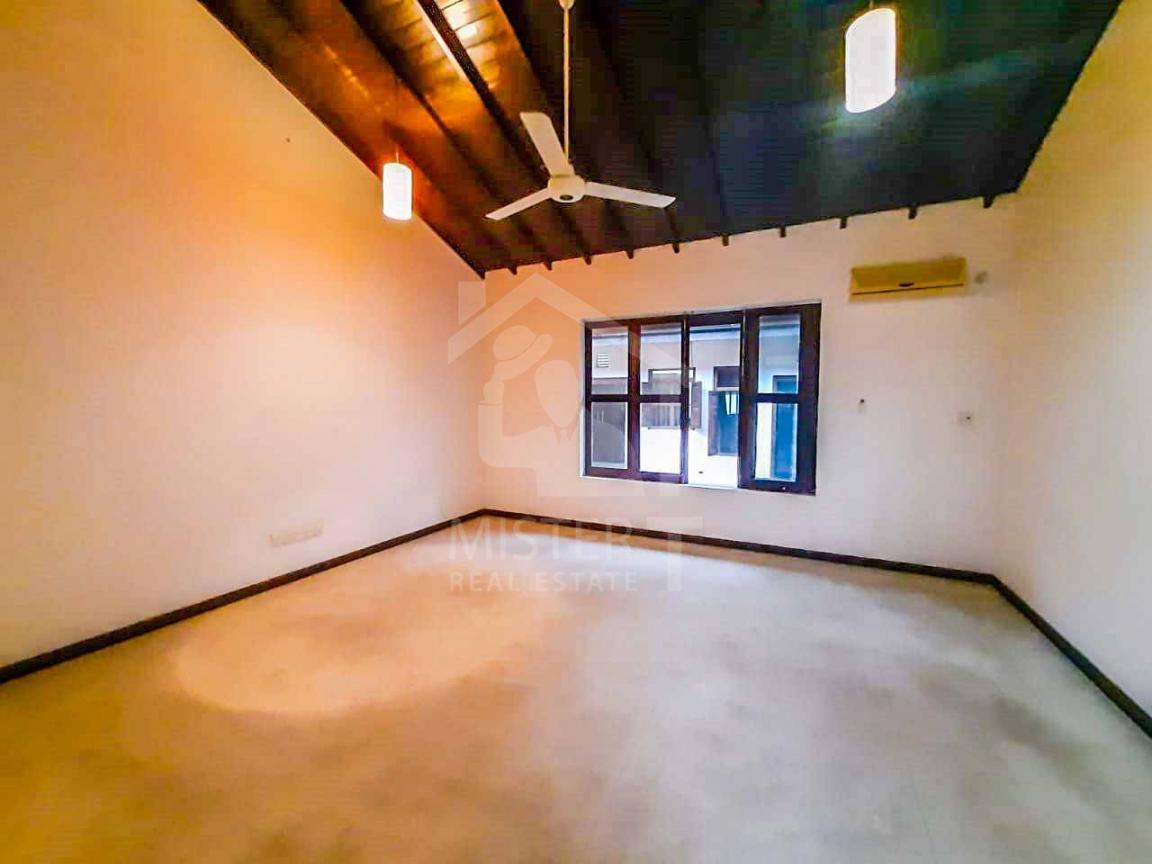 House for Sale in Hokandara- image 3