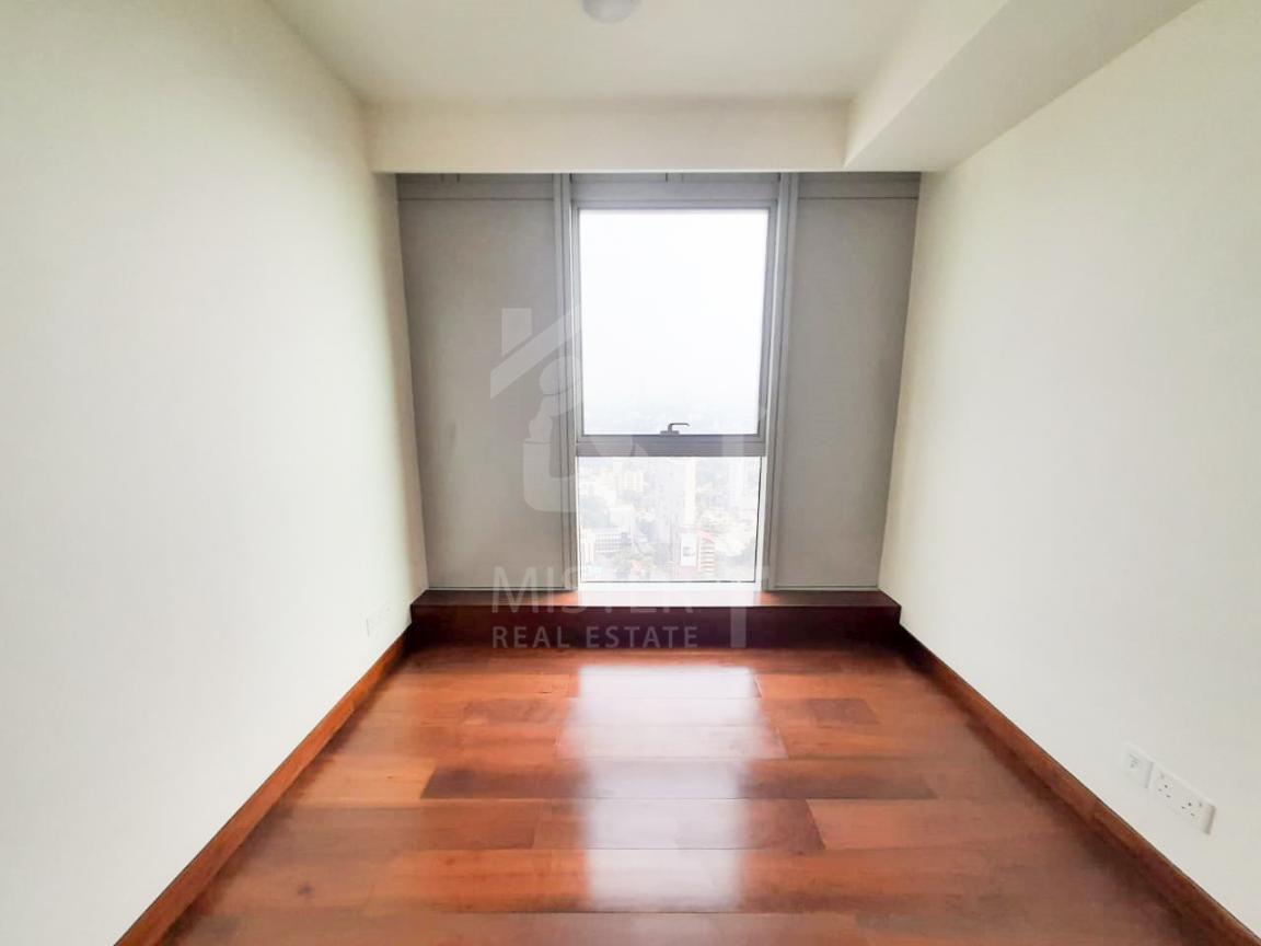 Apartment for Sale at Colombo City Centre- image 3