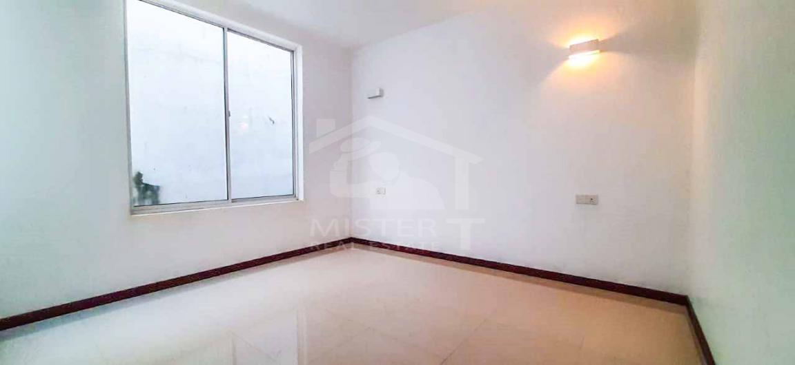 House for Sale in Hokandara- image 4