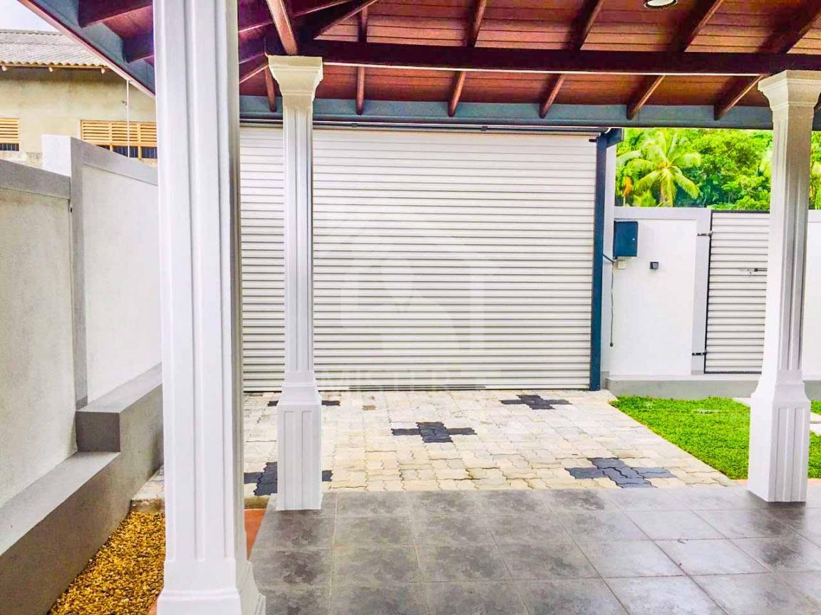 House for Sale in Homagama- image 4