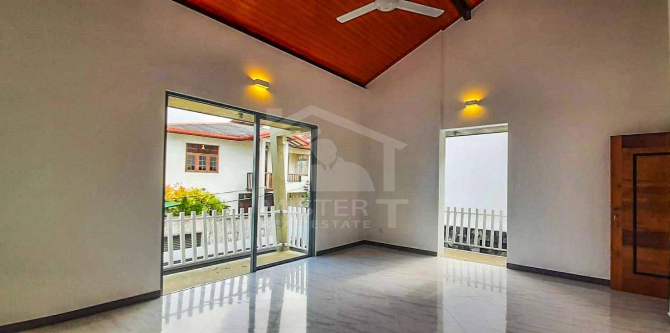 House for Sale in Malabe- image 4