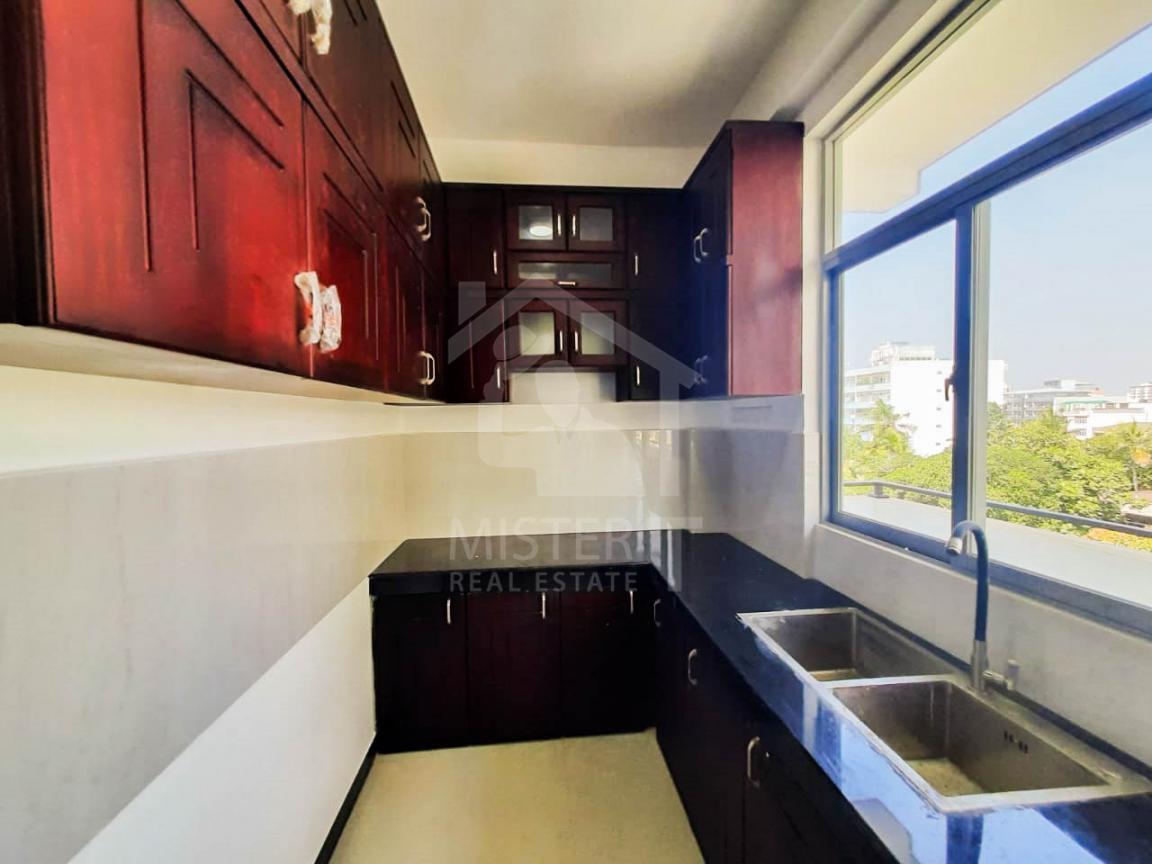 Apartment for Sale in Colombo - image 5