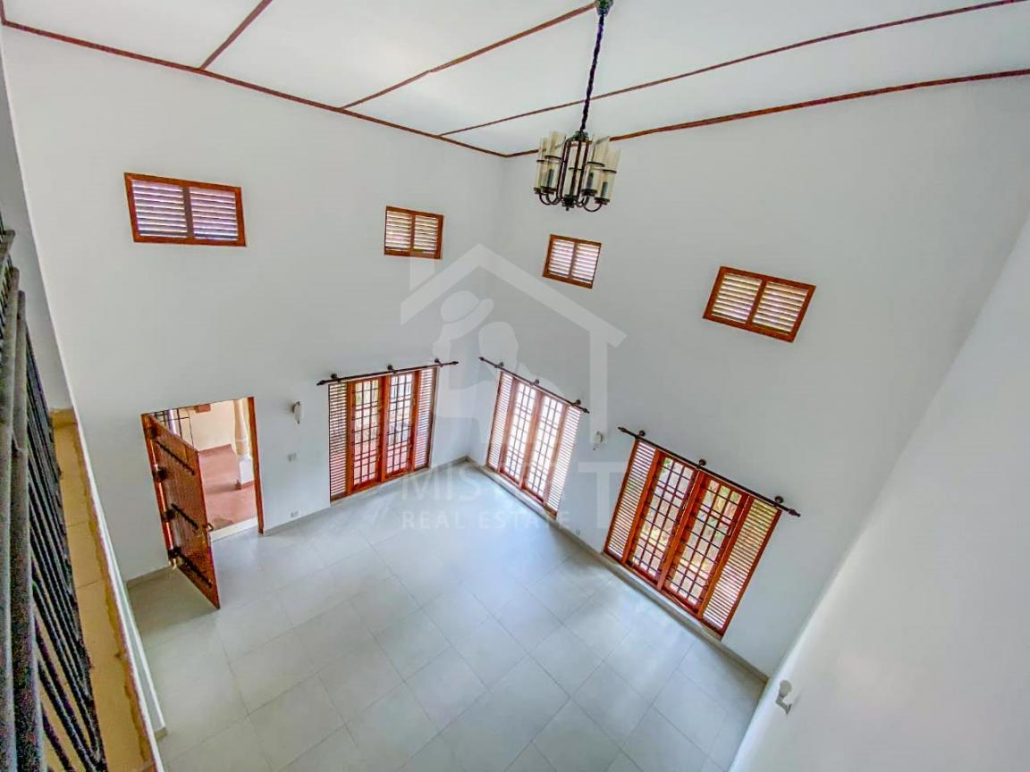 House for Sale in Boralesgamuwa- image 5