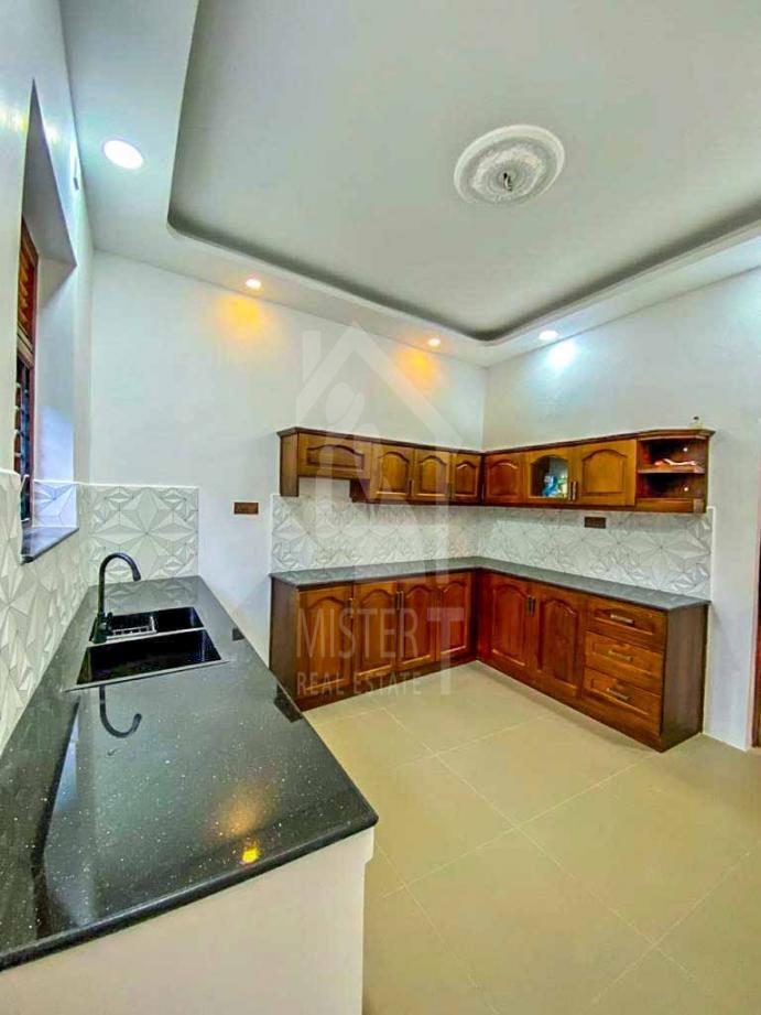 House for Sale in Colombo- image 5