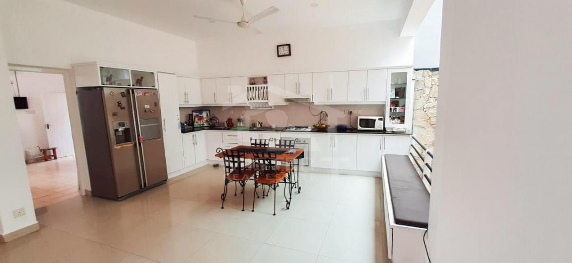 House for Sale in Pitakotte - image 6