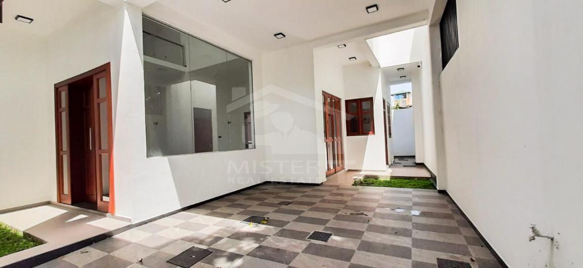 House for  sale in Kalubowila - image 6