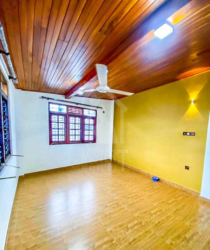 House for Sale in Colombo- image 6