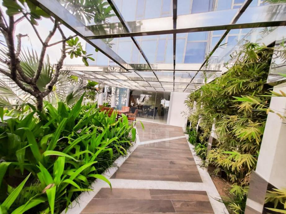 Apartment for Sale at Colombo City Centre- image 6